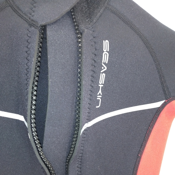 Seaskin Wet Suit - Picture 3 of 8